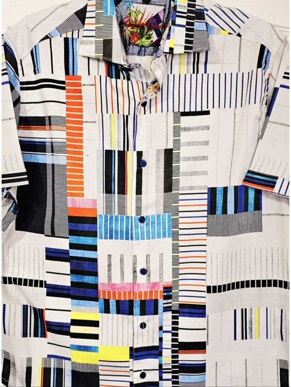 Robert Graham White Multi-Stripe Short Sleeve Button-Down Shirt - Picture 3 of 8